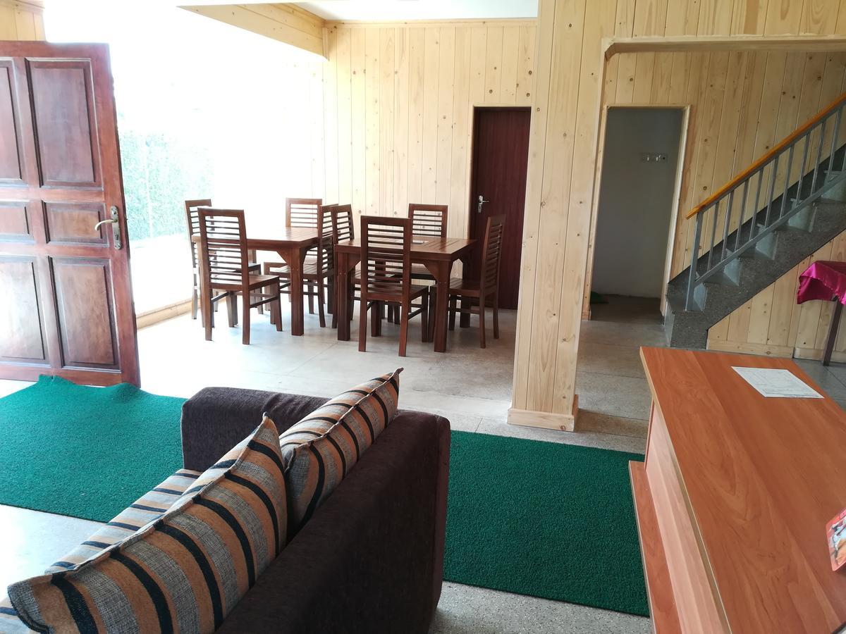 Blue Moon Hotel Нувара Елия Екстериор снимка